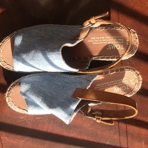 Toms blue Jean wedges in size 9